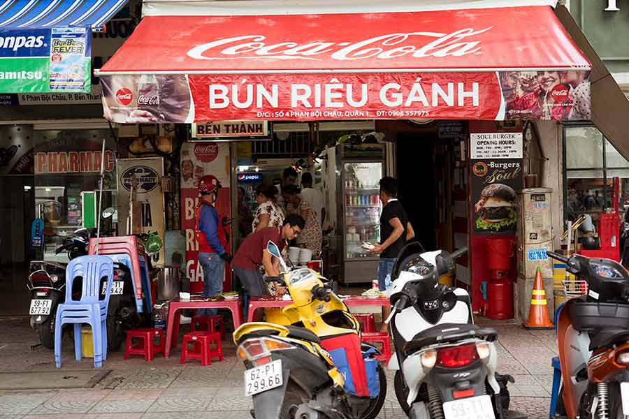 最好的地方Bún riêu -越南蟹面汤-馒头Rieu Ganh在西贡第一区